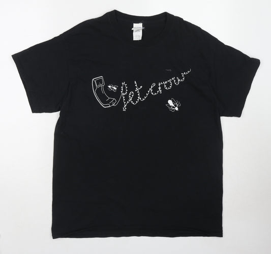 Front view of Gildan women’s black cotton basic t-shirt, size M, crew neck