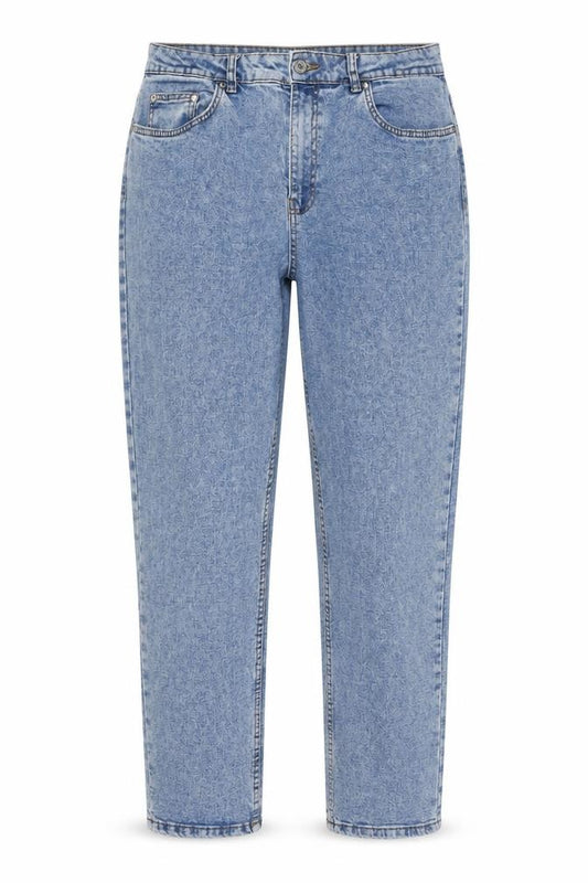 Front view of Denim & Co. women’s blue cotton boyfriend jeans, size UK 12, 26-inch leg regular button