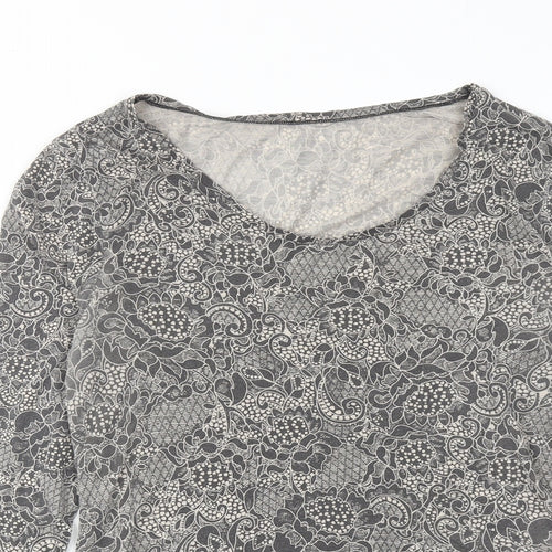 Marks and Spencer Womens Brown Geometric Acrylic Basic T-Shirt Size 18 Round Neck