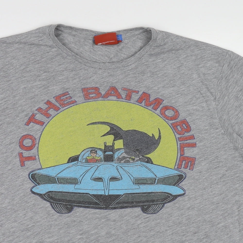 Batman Mens Grey Polyester T-Shirt Size M Round Neck - To the batmobile
