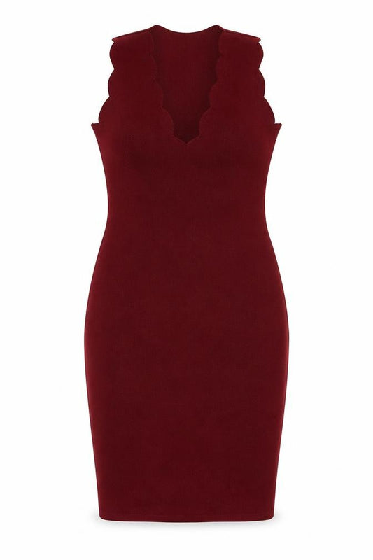 Front view of Boohoo women’s red polyester bodycon, size UK 6, v-neck pullover
