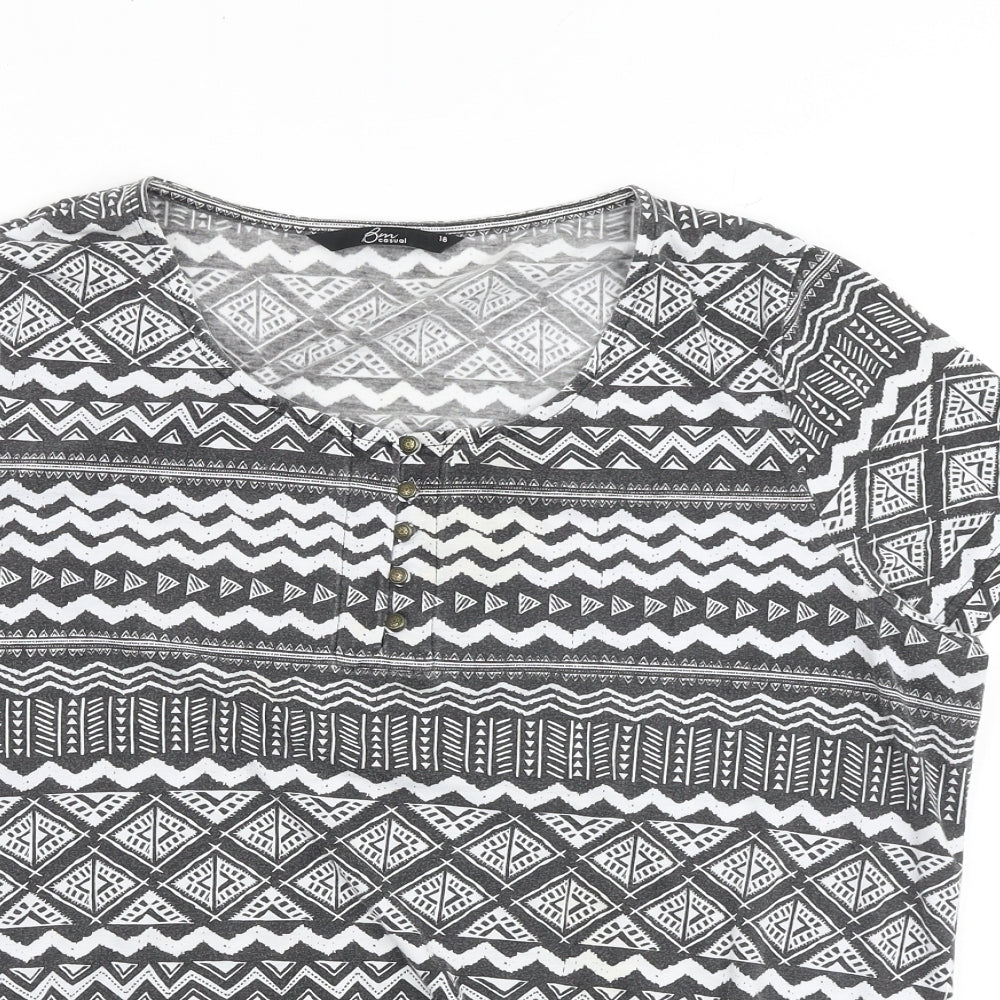 Bonmarché Womens Black Geometric Cotton Basic T-Shirt Size 18 Round Neck