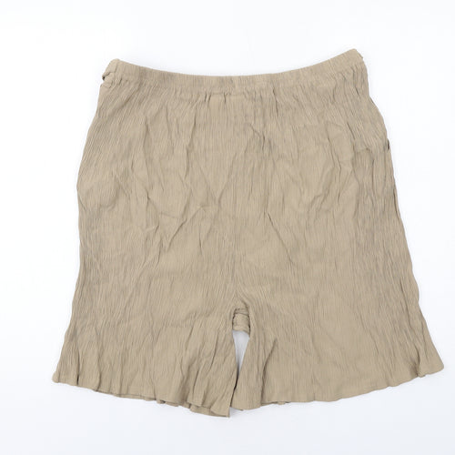 Bonmarché Womens Beige Viscose Bermuda Shorts Size 24 Regular Pull On - Belted