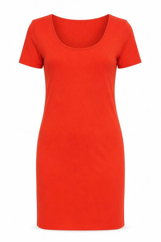 Front view of H&M women’s red polyester shift, size L, round neck pullover