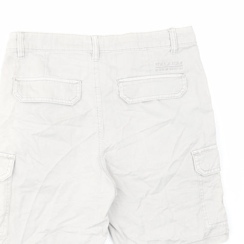 New Look Mens Grey Cotton Cargo Shorts Size 30 in L8 in Regular Zip