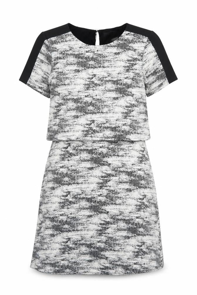 Front view of Oasis women’s ivory geometric cotton shift, size M, round neck pullover