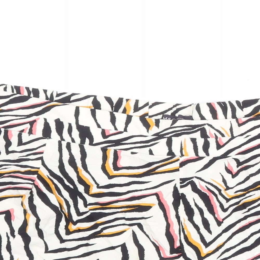 Marks and Spencer Womens Ivory Animal Print Viscose Basic Shorts Size 24 L3 in Regular Pull On