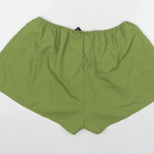 PRETTYLITTLETHING Womens Green Cotton Basic Shorts Size 14 L3 in Regular Pull On