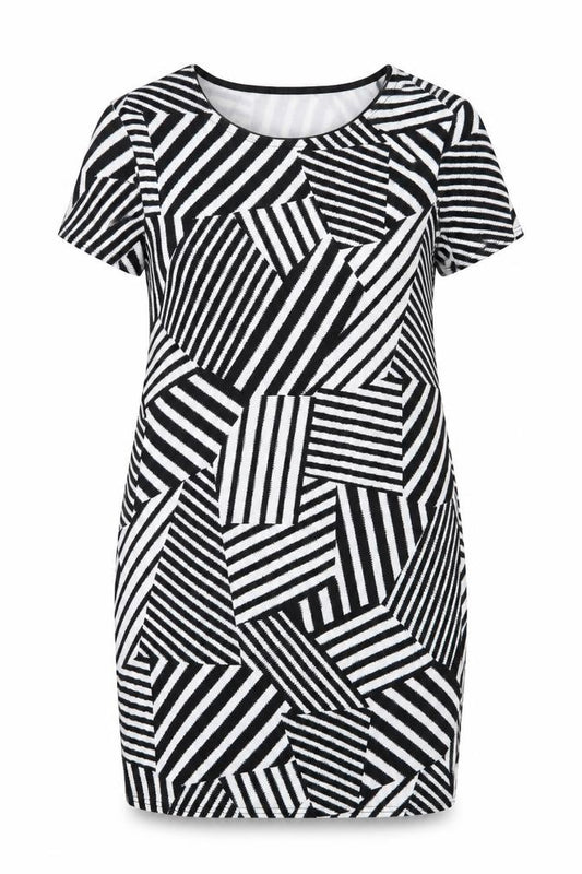Front view of Select women’s black geometric polyester shift, size UK 14, round neck pullover