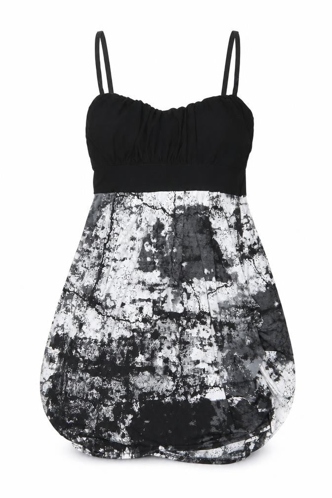 Front view of New Look women’s black geometric polyester mini, size UK 6, sweetheart pullover