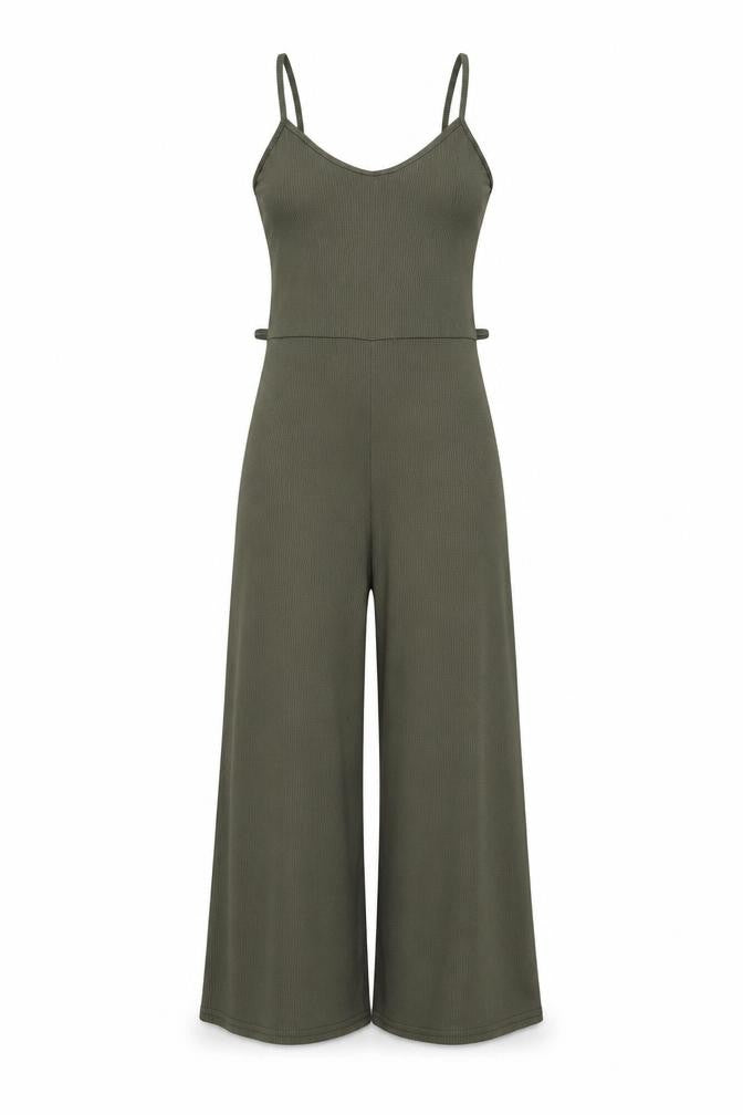 Front view of Missguided women’s red polyester jumpsuit one-piece, size UK 6, 22-inch leg pullover