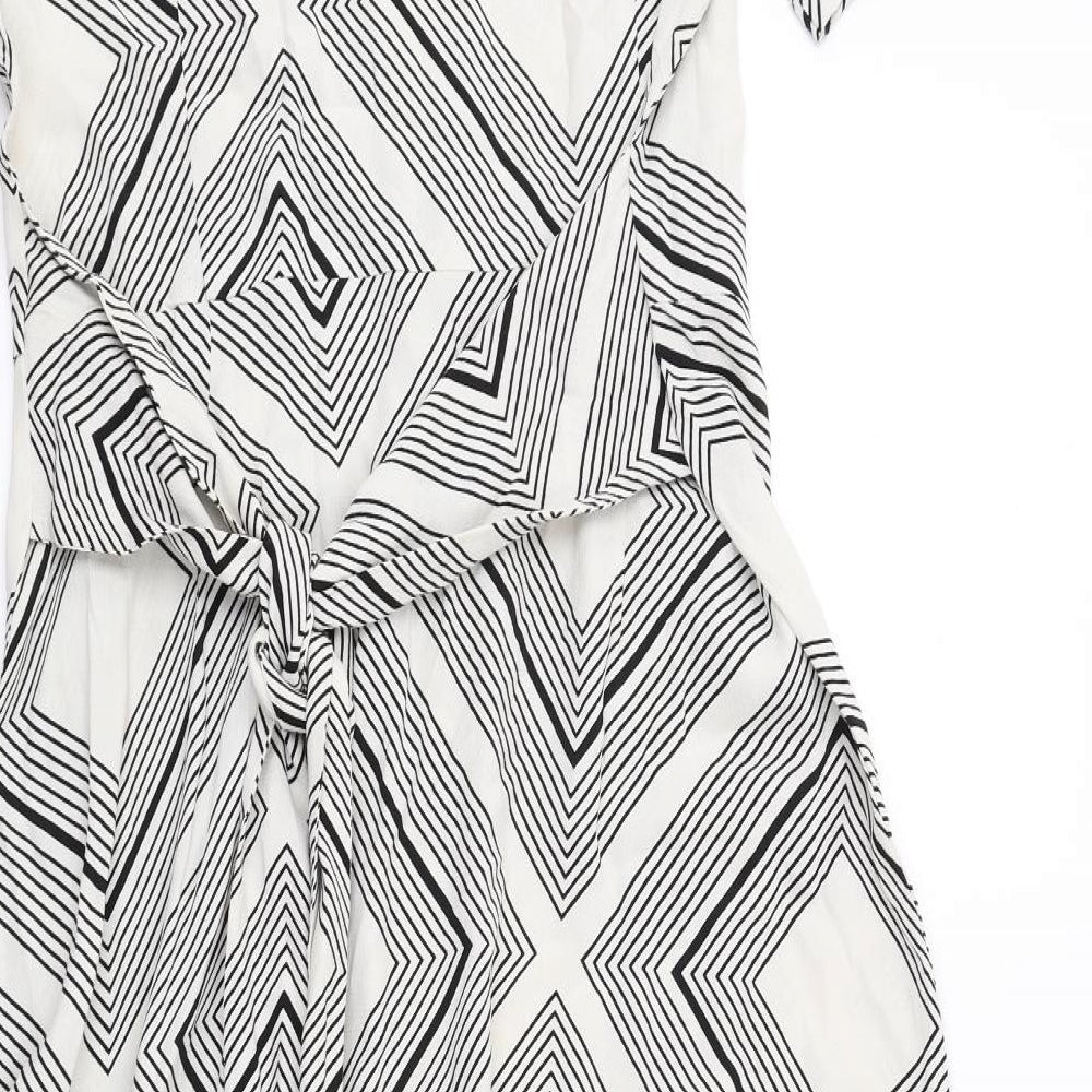 Marks and Spencer Womens White Geometric Viscose A-Line Size 14 Collared Button