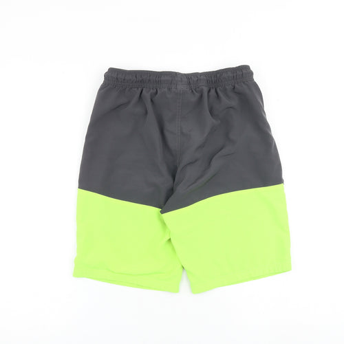 Gap Boys Grey Colourblock Polyester Sweat Shorts Size 13-14 Years L9 in Regular Drawstring - Swim Shorts