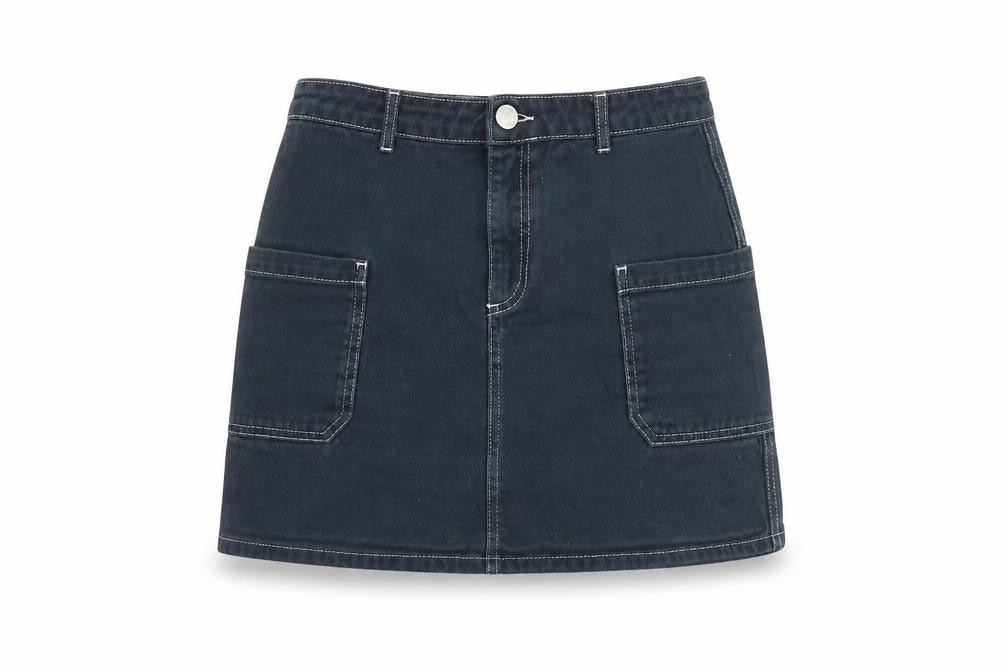 Front view of BDG women’s blue cotton cargo skirt, size M, zip