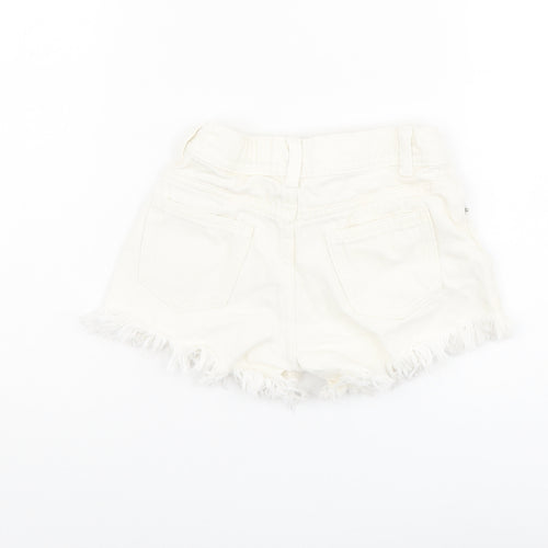 Marks and Spencer Girls Ivory Cotton Cut-Off Shorts Size 6-7 Years Regular Zip - Flower Details