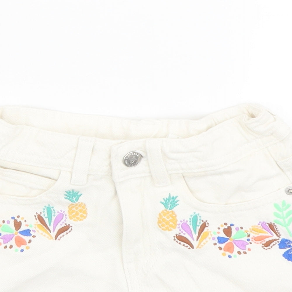 Marks and Spencer Girls Ivory Cotton Cut-Off Shorts Size 6-7 Years Regular Zip - Flower Details