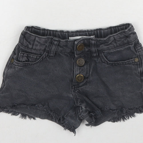 Marks and Spencer Girls Black Cotton Cut-Off Shorts Size 3-4 Years L3 in Regular Buckle
