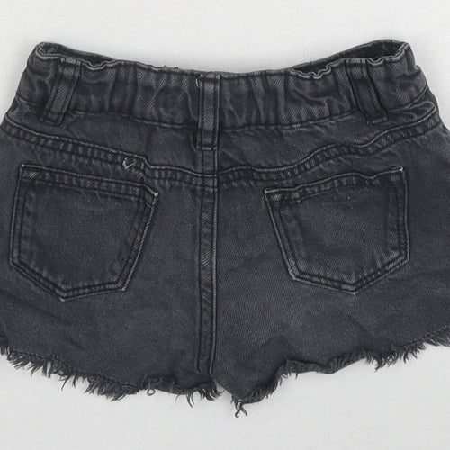 Marks and Spencer Girls Black Cotton Cut-Off Shorts Size 3-4 Years L3 in Regular Buckle