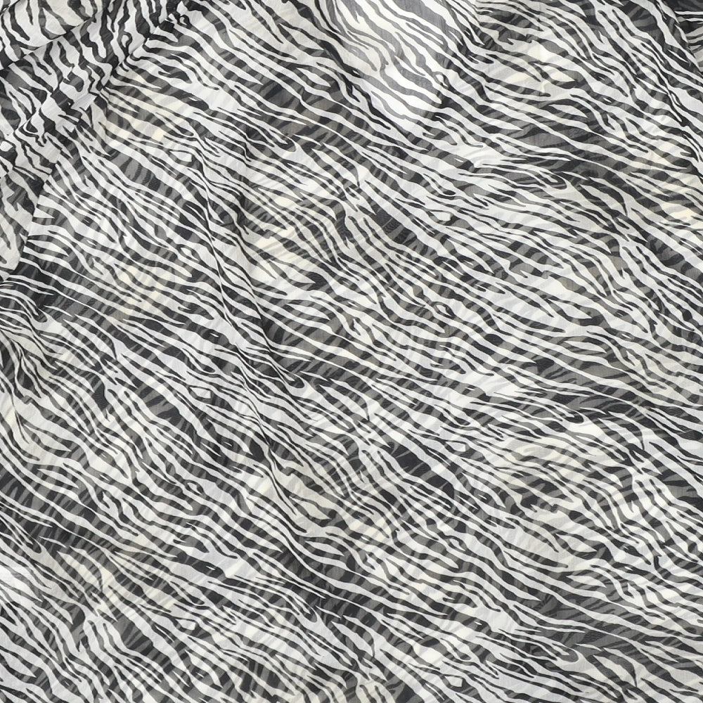 Stradivarius Womens Black Animal Print Polyester Basic Blouse Size M V-Neck