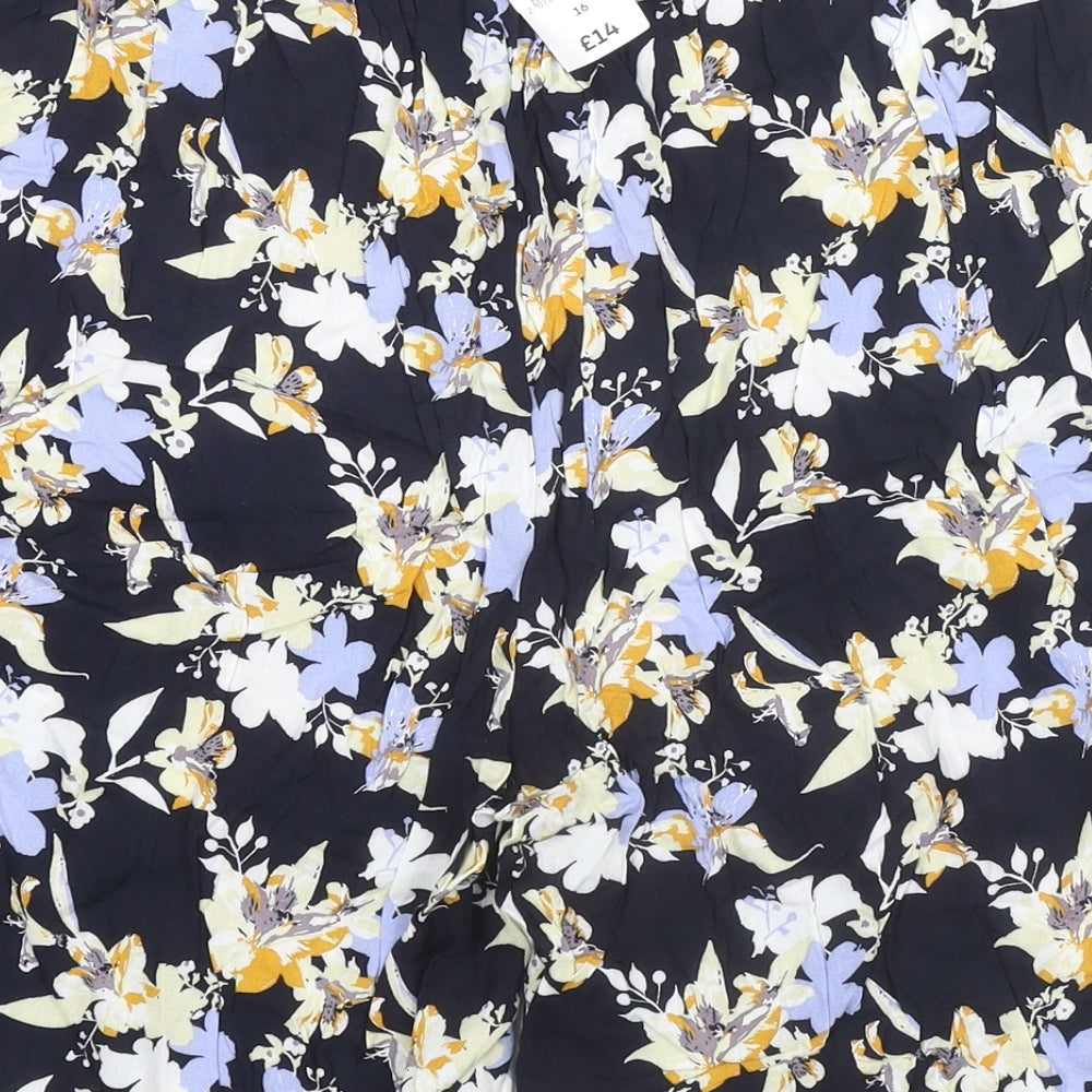 Bonmarché Womens Black Floral Viscose Basic Shorts Size 16 L8 in Regular Pull On