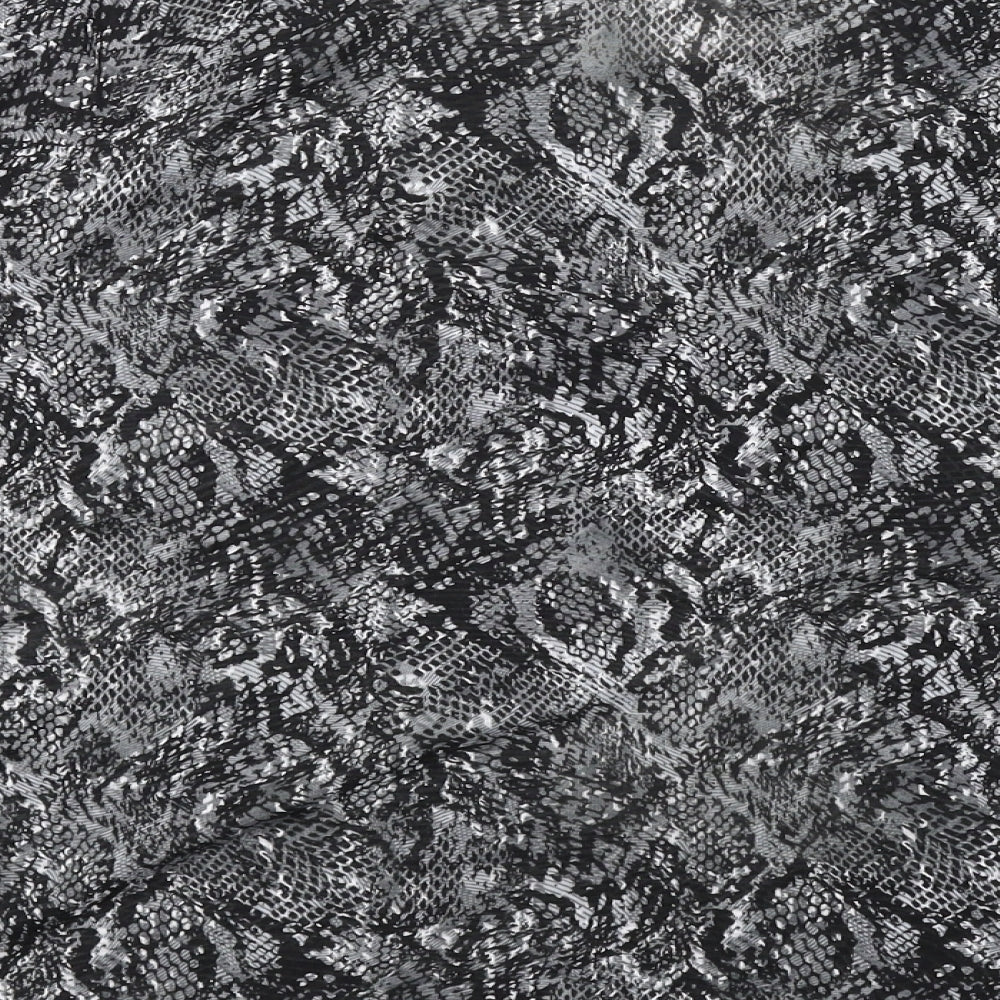 GOOD MOVE Womens Grey Animal Print Polyester Basic T-Shirt Size 20 Round Neck Pullover - Snakeskin Pattern