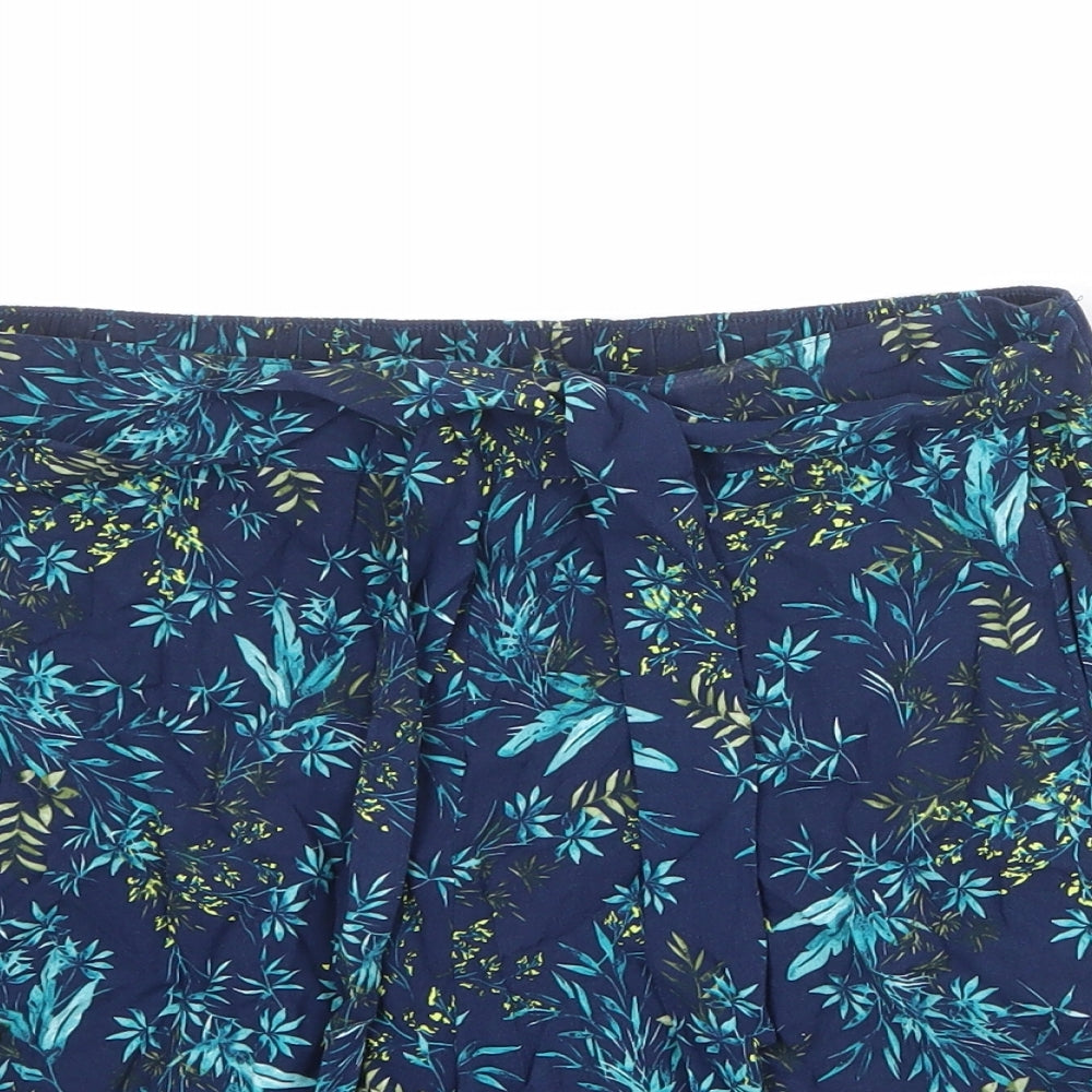Bonmarché Womens Blue Floral Viscose Basic Shorts Size 12 L5 in Regular Pull On