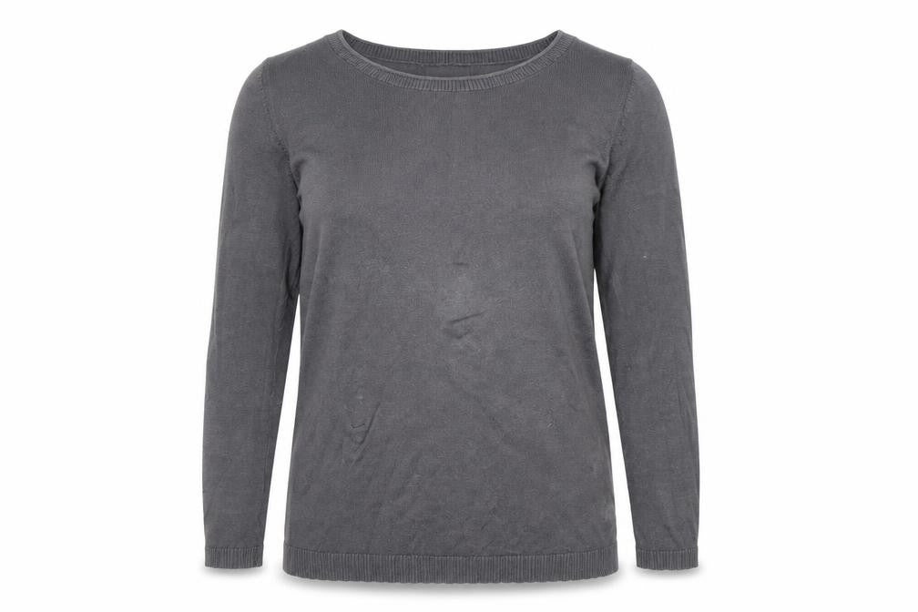 Front view of Gap women’s grey round neck acrylic jumper, size S