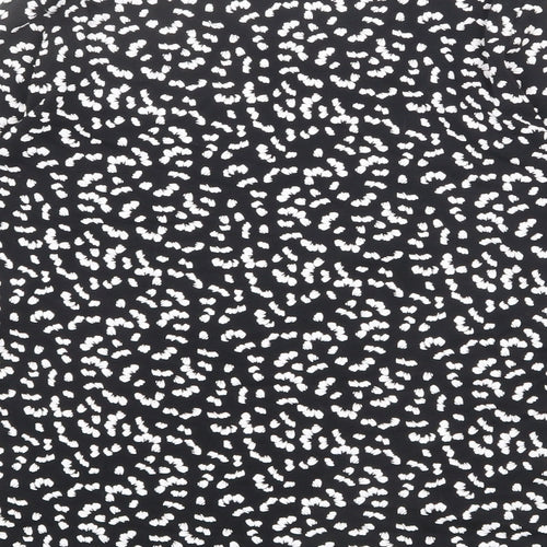 Marks and Spencer Womens Black Geometric 100% Cotton Basic T-Shirt Size 16 Round Neck