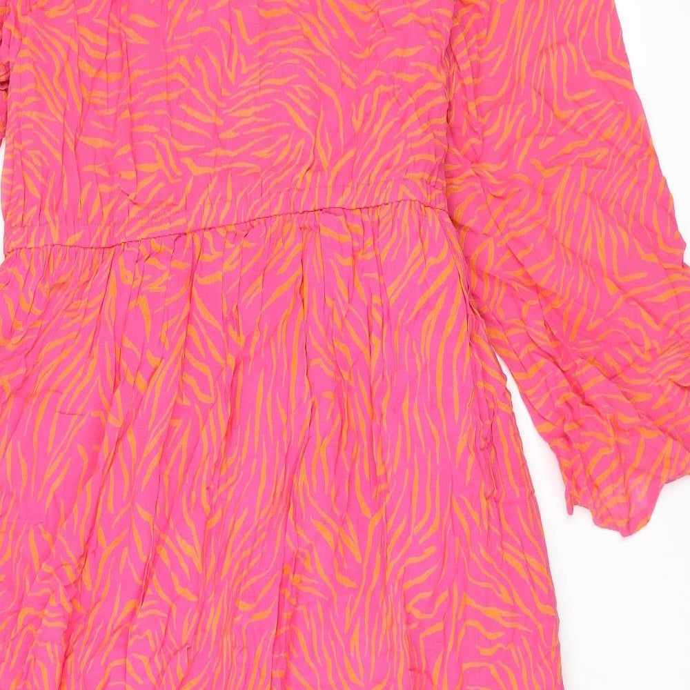 This is Unfolded Womens Pink Geometric Viscose A-Line Size 24 V-Neck Pullover