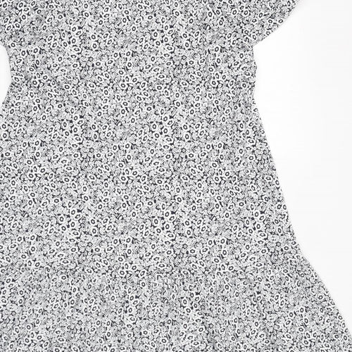 Marks and Spencer Womens White Geometric Viscose Trapeze & Swing Size 12 Round Neck Pullover