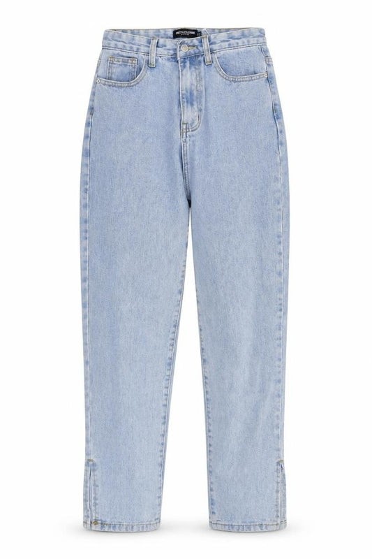 Front view of PRETTYLITTLETHING women’s blue cotton boyfriend jeans, size UK 8, 30-inch leg regular zip - ankle slit