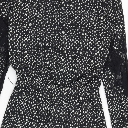 Limited Edition Womens Black Geometric Polyester A-Line Size 8 Round Neck Button