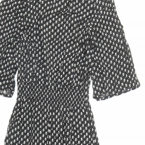 H&M Womens Black Geometric Viscose A-Line Size 4 Round Neck Button
