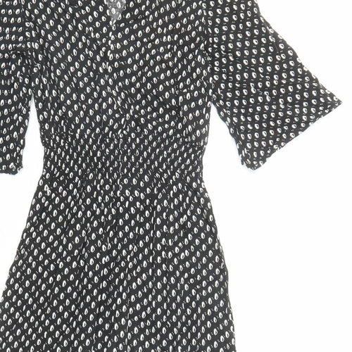 H&M Womens Black Geometric Viscose A-Line Size 4 Round Neck Button