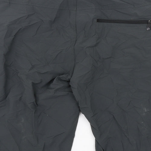 Rohan Mens Grey Polyamide Bermuda Shorts Size 34 in L15 in Regular Zip