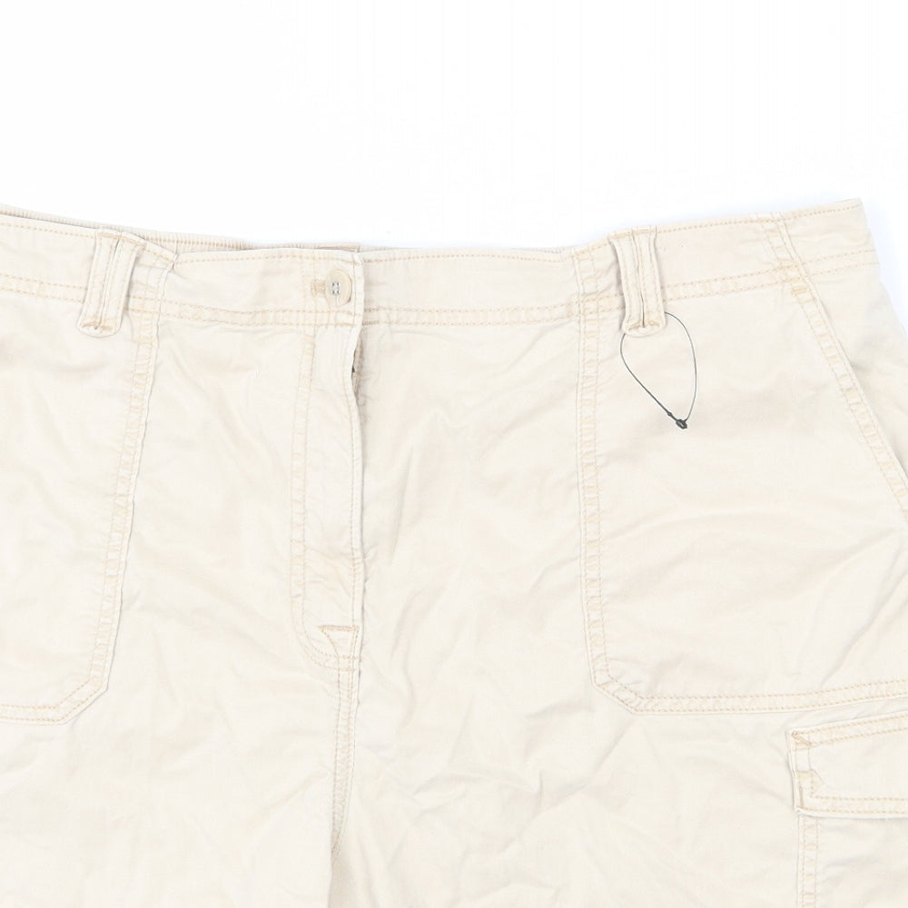 Marks and Spencer Womens Beige Lyocell Cargo Shorts Size 20 L6 in Regular Zip