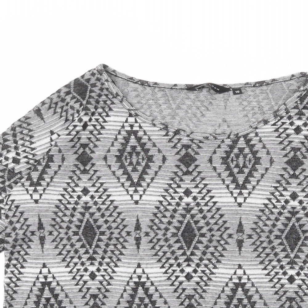 New Look Womens Green Geometric Polyester Basic T-Shirt Size 10 Round Neck - Diamond Pattern