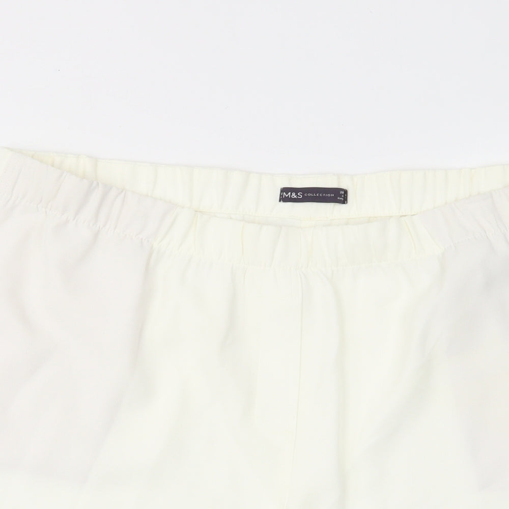 Marks and Spencer Womens Ivory Polyester Bermuda Shorts Size 20 L7 in Regular Pull On - Pockets, Elastic waist