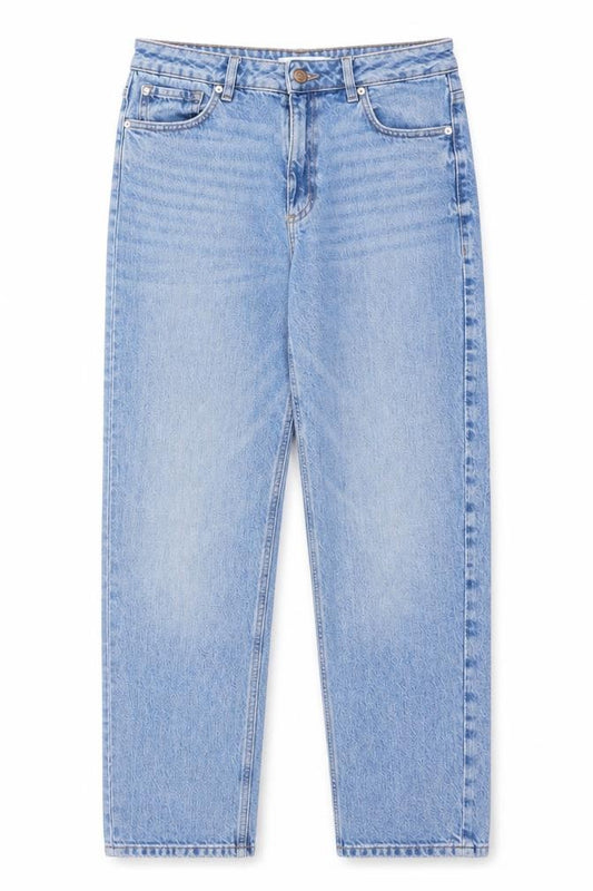 Front view of Dynamite women’s blue cotton straight jeans, size UK 26, in, 26-inch leg regular zip