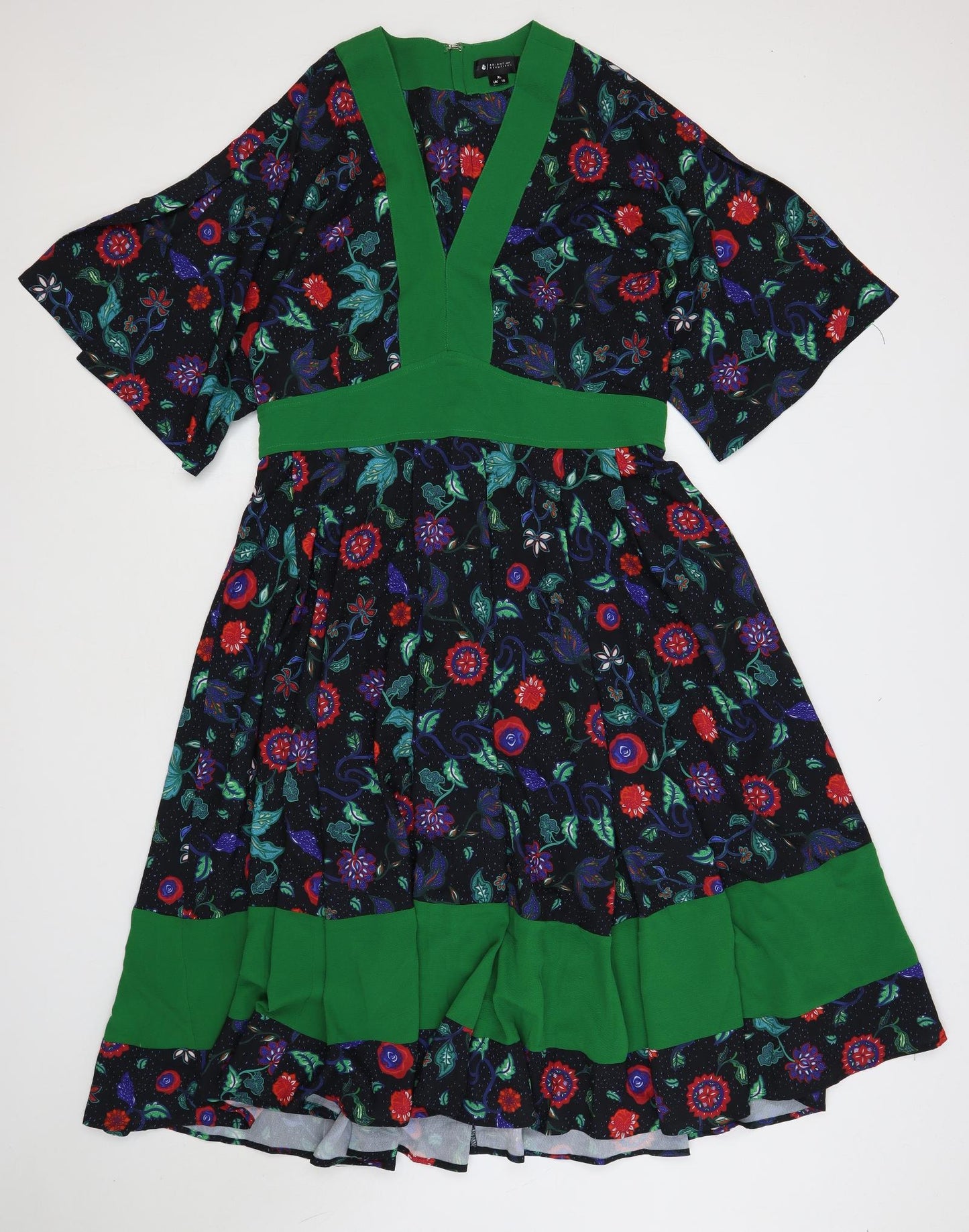 Bright and Beautiful Womens Black Floral Polyester A-Line Size 16 V-Neck Zip