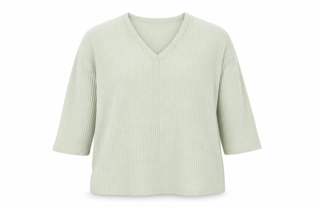 Front view of New Look women’s green v-neck polyester jumper, size M