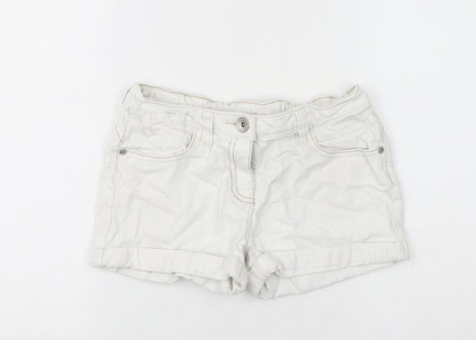 NEXT Girls White Cotton Boyfriend Shorts Size 9 Years L3 in Regular Zip
