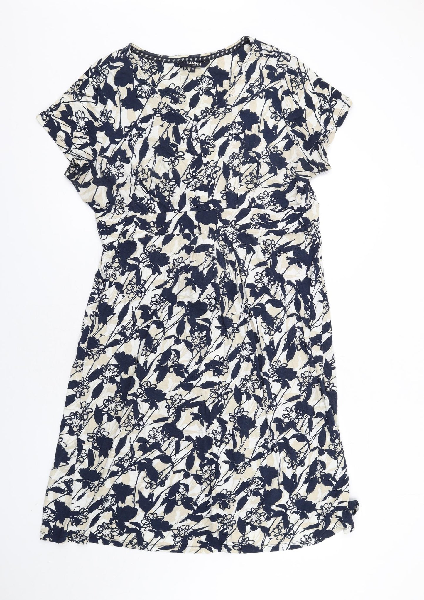 Maine Womens Multicoloured Geometric Viscose A-Line Size 16 V-Neck Pullover