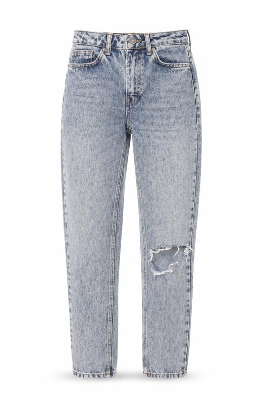 Front view of Topshop women’s blue cotton mom jeans, size UK 26, in, 30-inch leg regular zip