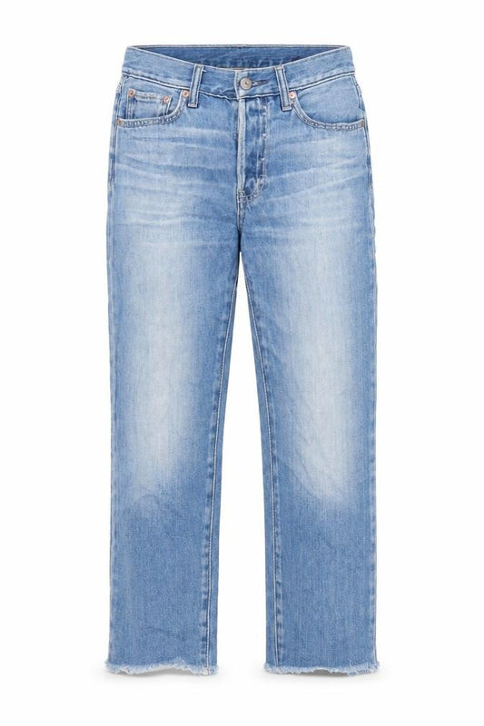 Front view of Gap women’s blue cotton capri jeans, size UK 28, in, 24-inch leg regular zip - pockets, belt loops, logo