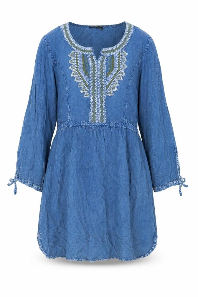 Front view of Klass women’s blue viscose a-line, size UK 14, round neck pullover