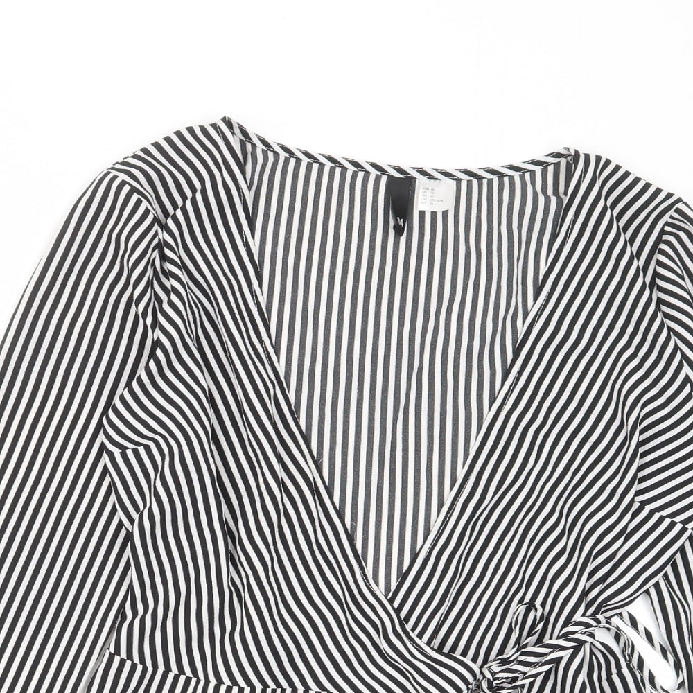 H&M Womens Black Striped Polyester Basic Blouse Size 14 V-Neck