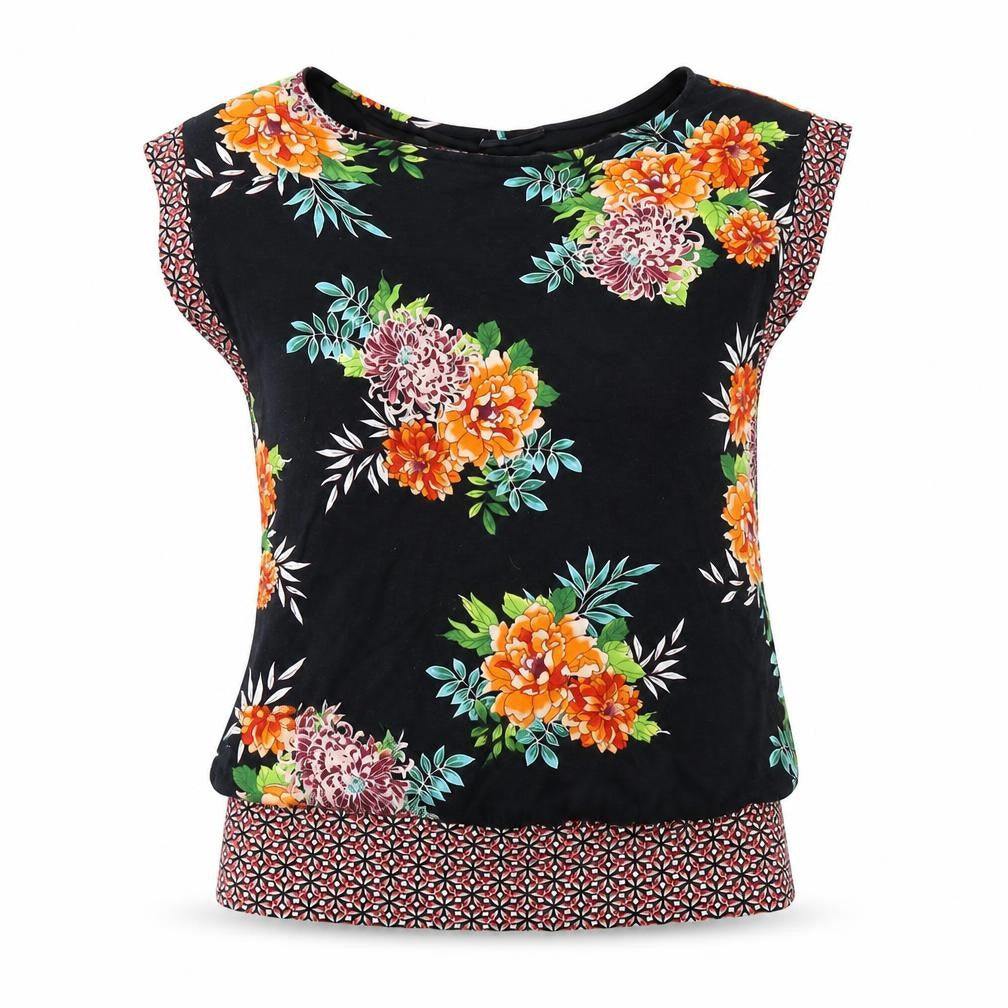 Front view of Wallis women’s multicoloured geometric viscose basic t-shirt, size S, round neck