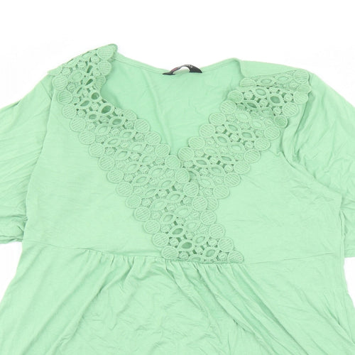 Yours Womens Green Viscose Basic T-Shirt Size 14 V-Neck - Crochet Detail