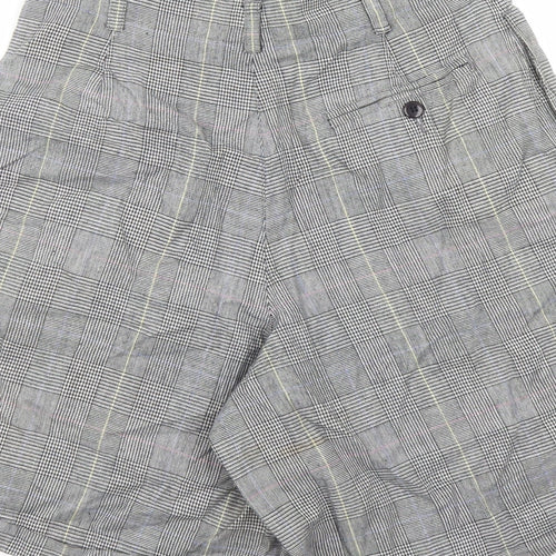 Liz Sport Womens Grey Plaid Cotton Chino Shorts Size 10 L9 in Regular Zip